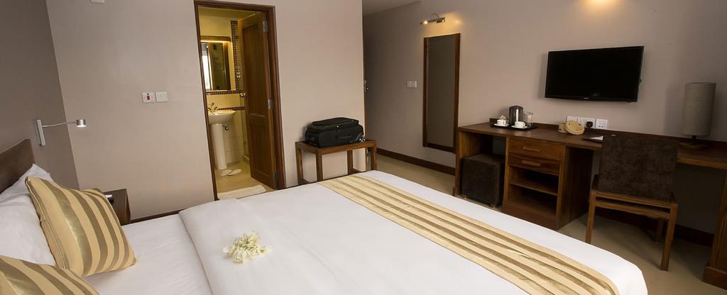 Venus Premier Hotel Arusha Exteriör bild
