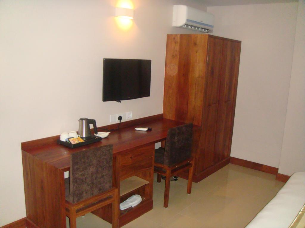 Venus Premier Hotel Arusha Exteriör bild