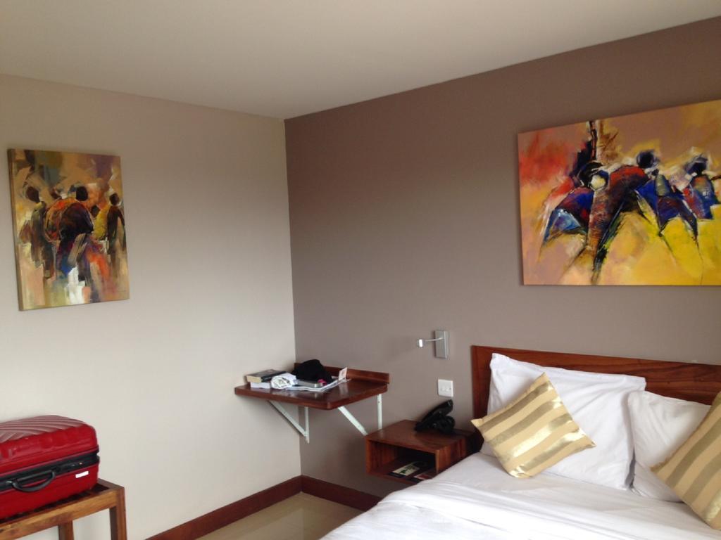 Venus Premier Hotel Arusha Exteriör bild