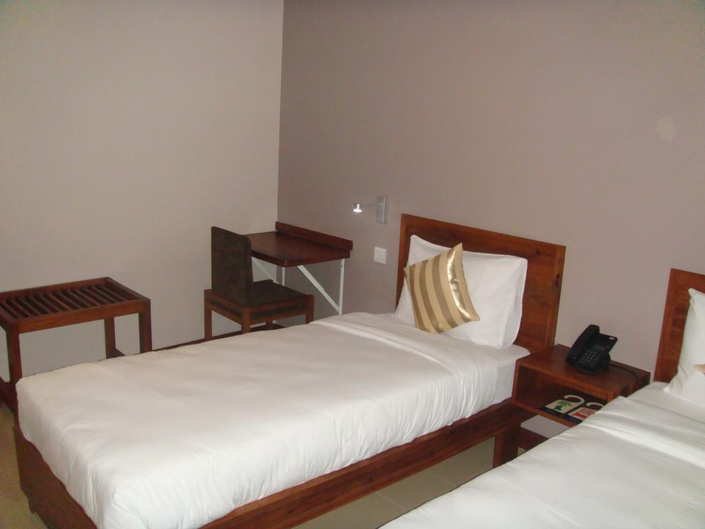 Venus Premier Hotel Arusha Exteriör bild
