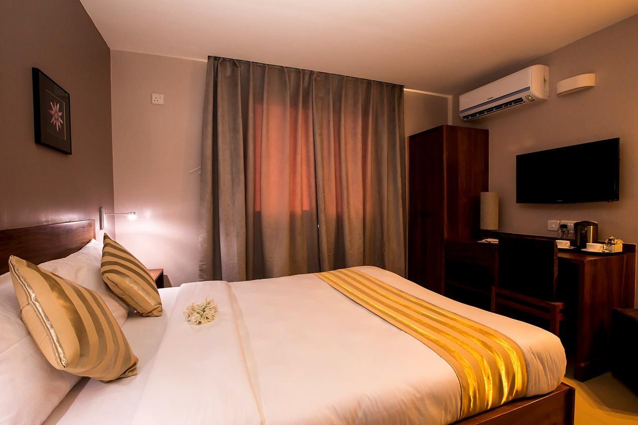 Venus Premier Hotel Arusha Exteriör bild
