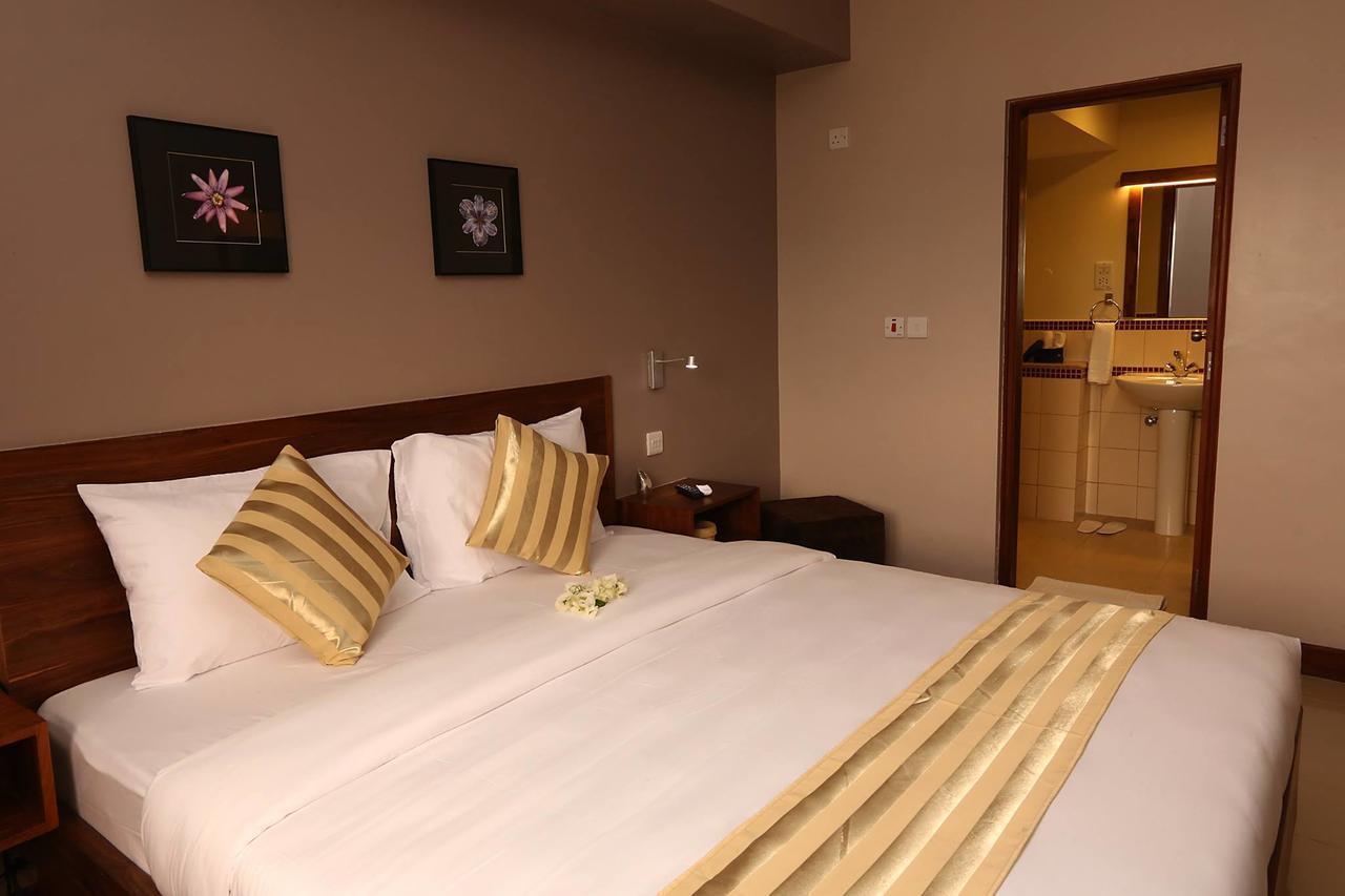 Venus Premier Hotel Arusha Exteriör bild
